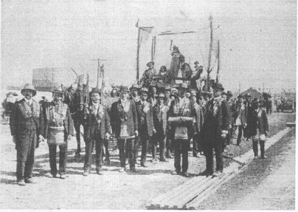 Procession, Grand United Order of Oddfellows, Brisbane ?, 1915 ?
