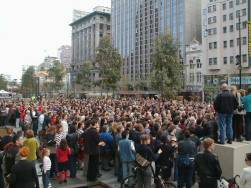 Photo from peace vigil in Melbourne city square 16 September, 2001